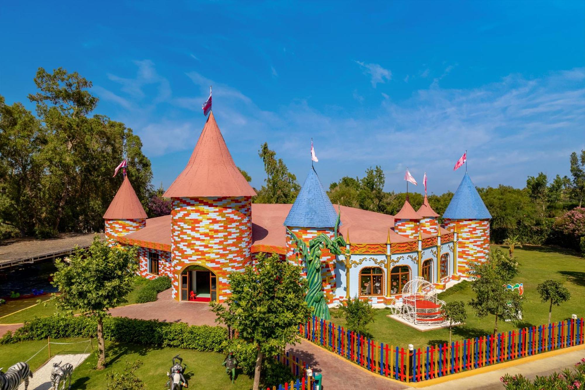 Delphin Be Grand Resort Antalya Bagian luar foto